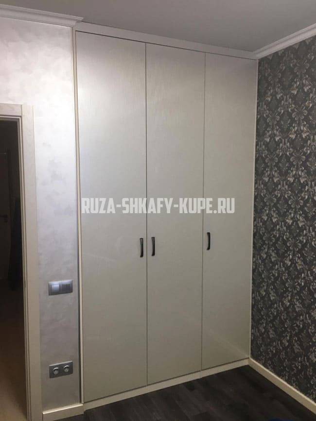 Распашные шкафы Руза