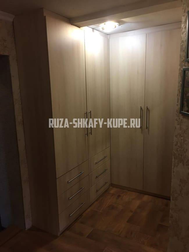 Шкафы угловые Руза